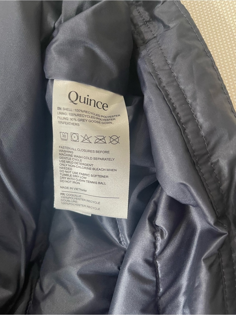 Quince Men’s Navy Puffer Vest - Picture 5 of 5